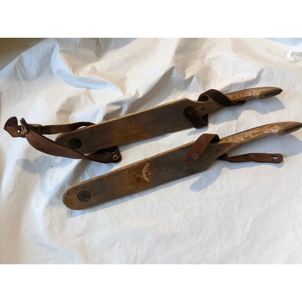1800's Armada Primitive Antique Wood Steel Ice Skates Leather Straps Size 25